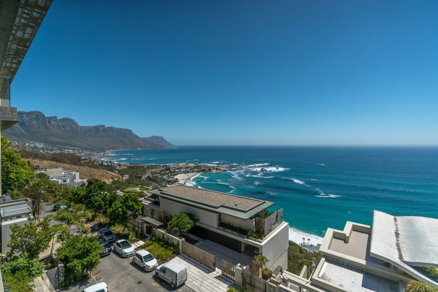 5 Bedroom Property for Sale in Clifton Western Cape